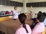 科室护士长刘翠清为患者讲解糖尿病饮食