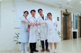 杨维杰副主任医师赴重庆中医院学习化腐生肌肉法治疗糖足